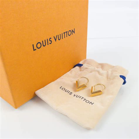collezione essential v louis vuitton
